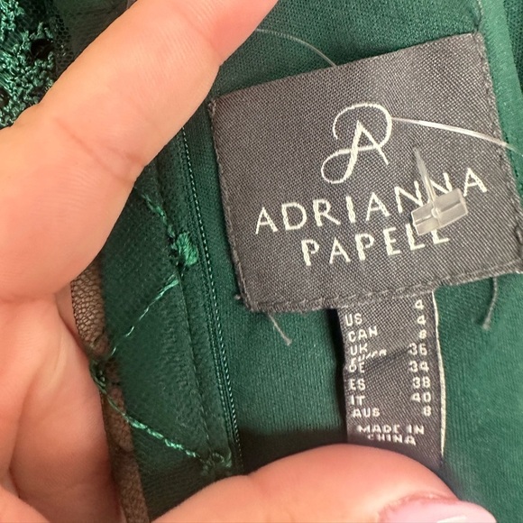 NWT Adrianna Papell Forest Green Embroidered Lace Ruffle Sleeve Dress Size 4 - Picture 7 of 9